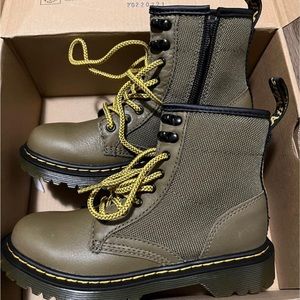 Children size 1 Doc Martens